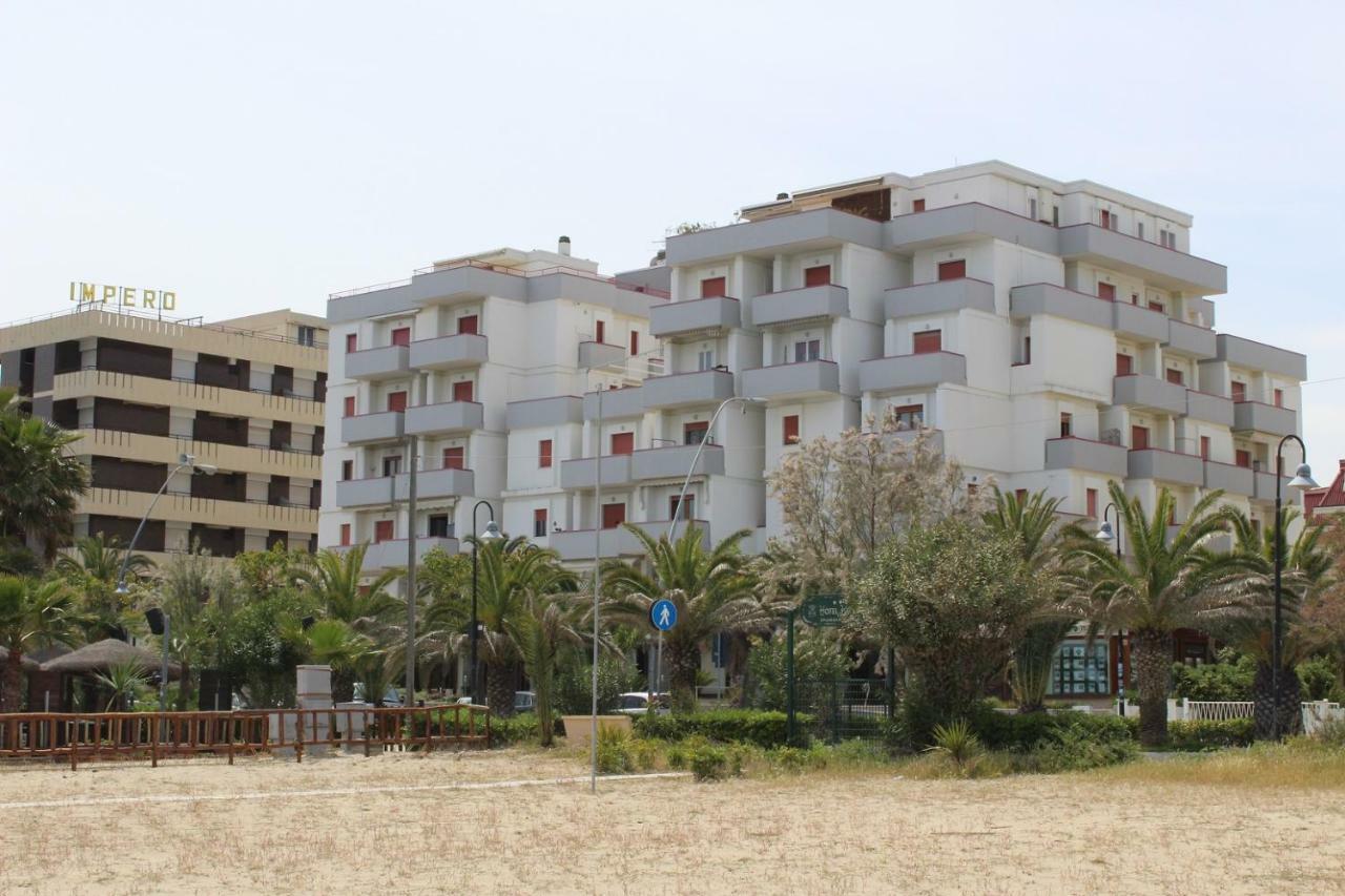 Sulmare Alba Adriatica Bed & Breakfast ภายนอก รูปภาพ